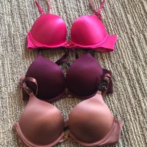 Victoria’s Secret bombshell bras